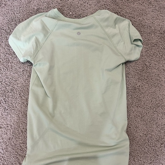 Lululemon Swiftly Tech Tee size 6 | light green - Picture 4 of 4